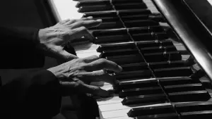 Видео к фильму Ryuichi Sakamoto: Opus | Neo Sora on Ryuichi Sakamoto | Opus